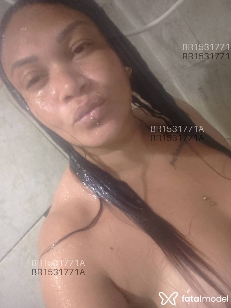 Acompanhante mulher com cabelo castanho de olhos verdes em Campo Belo - Rebeca soares