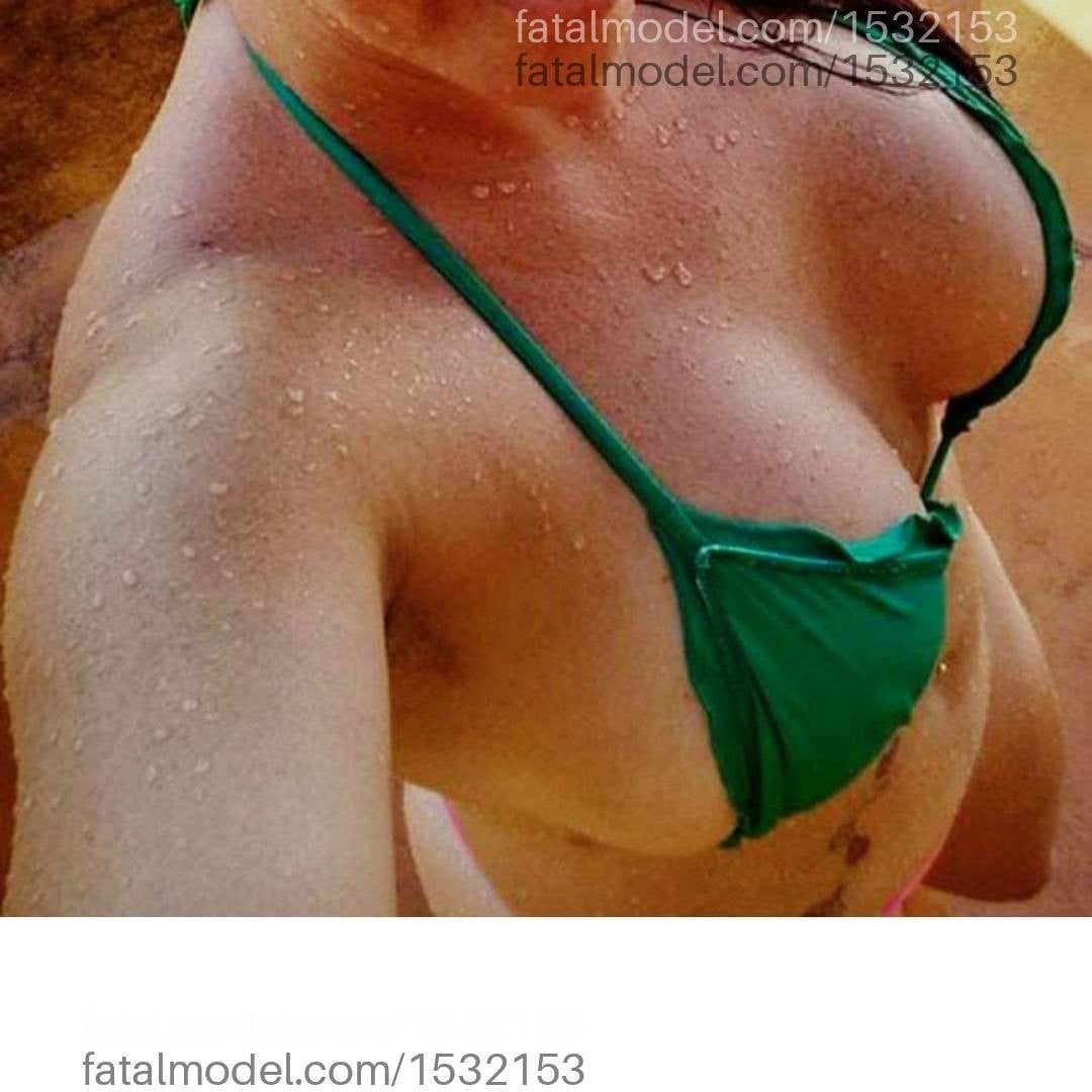 Acompanhante mulher com cabelo castanho de olhos castanhos - Ana Julia Ferraz Acompanhante mulher com cabelo castanho de olhos castanhos - Ana Julia Ferraz