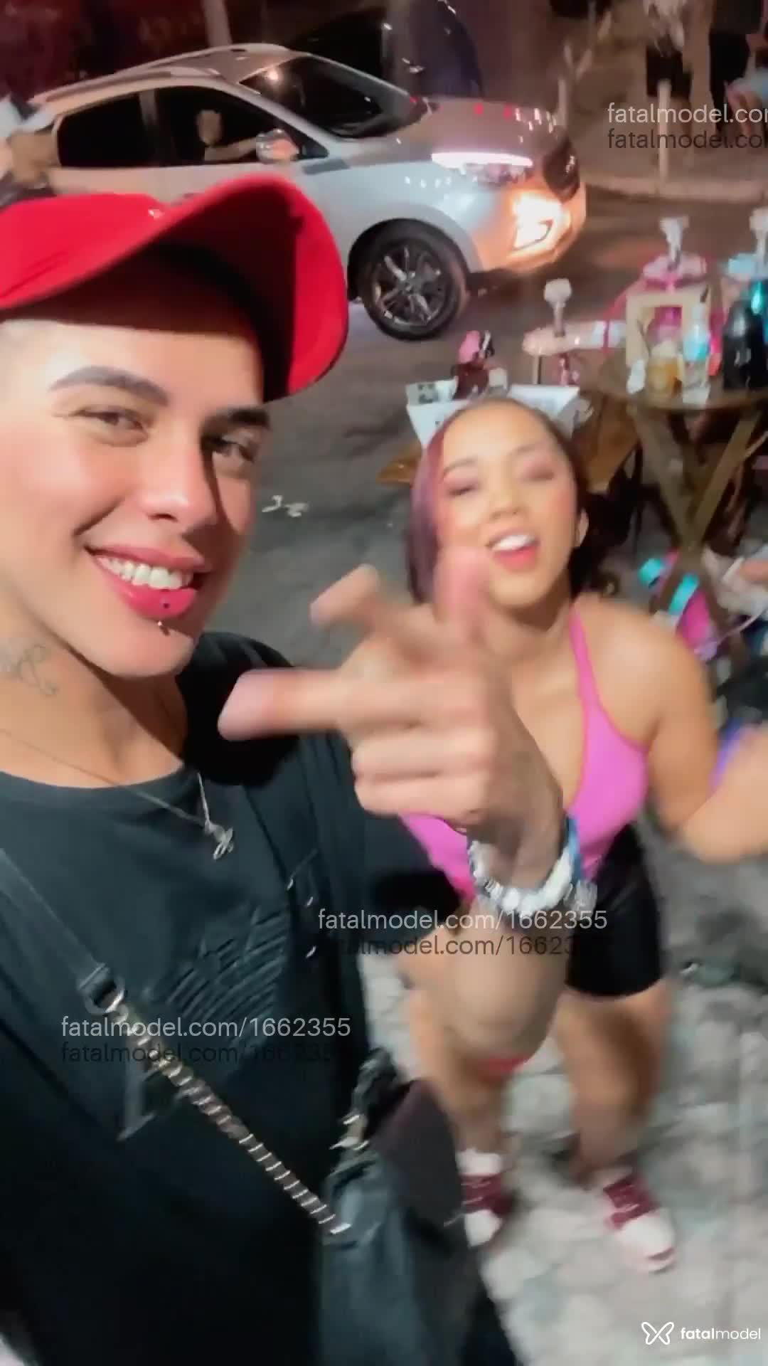 Acompanhante mulher loira (o) de olhos castanhos em São Paulo - Laryy