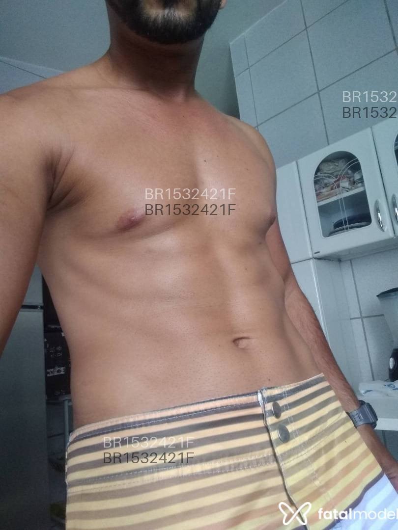 Acompanhante homem com cabelo castanho de olhos castanhos - JHONNY Acompanhante homem com cabelo castanho de olhos castanhos - JHONNY
