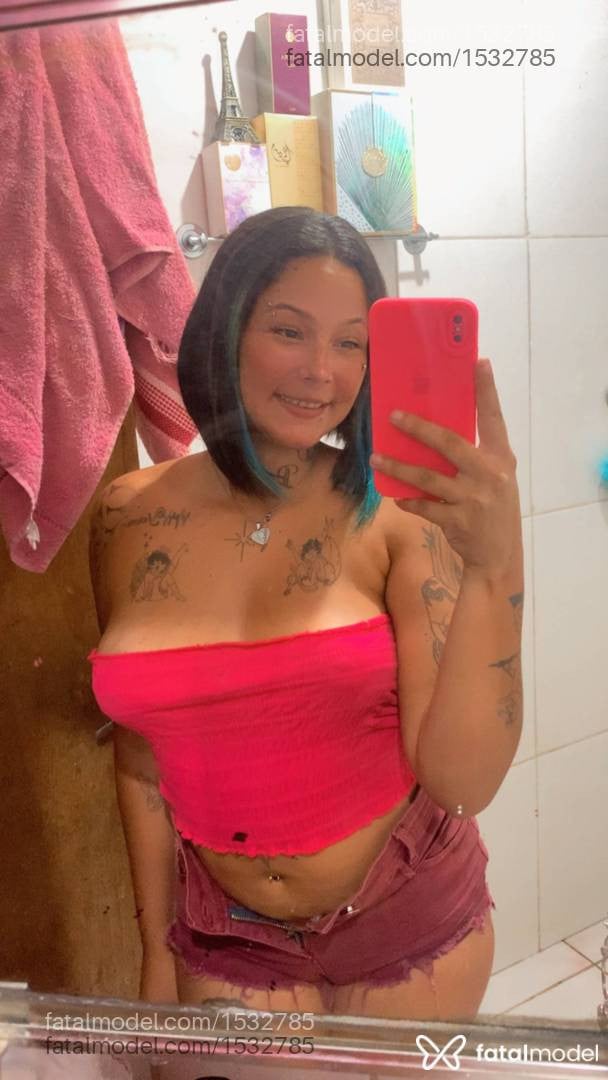 Acompanhante mulher morena (o) de olhos castanhos - Katrina