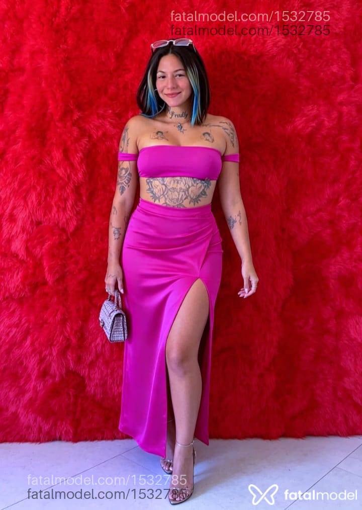 Acompanhante mulher morena (o) de olhos castanhos - Katrina