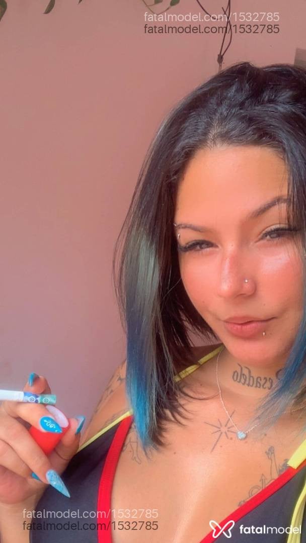 Acompanhante mulher morena (o) de olhos castanhos - Katrina