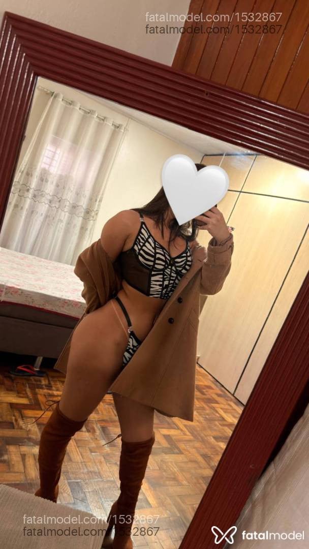 Acompanhante mulher com cabelo castanho de olhos castanhos em Caxias do Sul - Carol