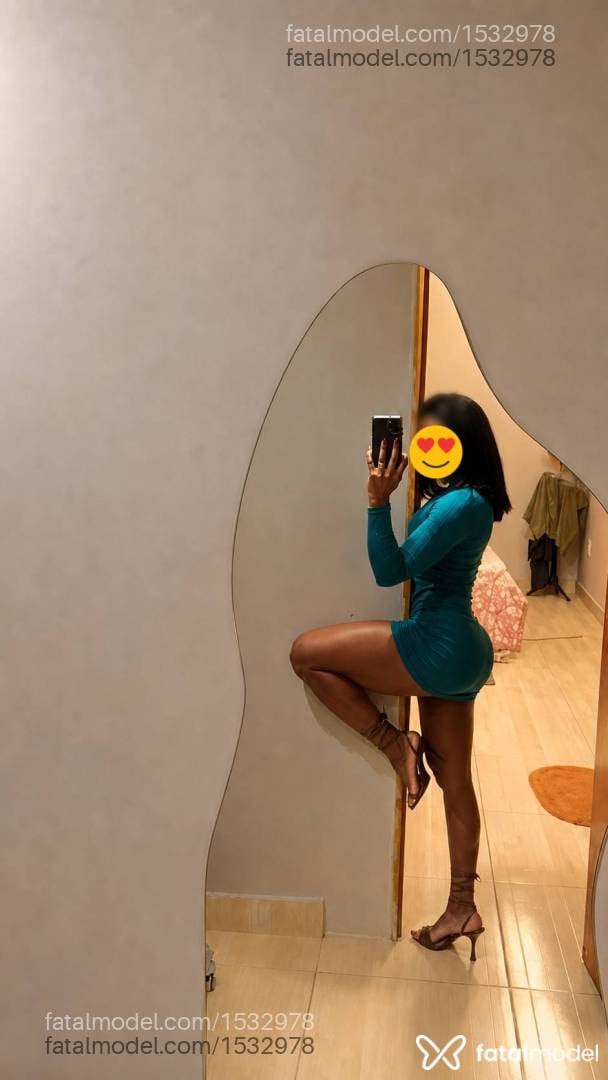 Acompanhante mulher morena (o) de olhos pretos - DESCUBRA