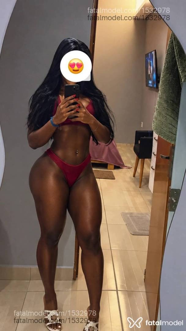 Acompanhante mulher morena (o) de olhos pretos - DESCUBRA