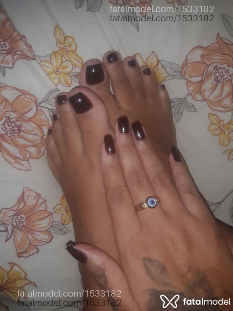 Acompanhante mulher com cabelo castanho de olhos castanhos - Maya Kalifa