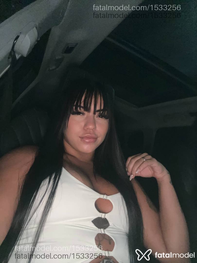 Acompanhante mulher morena (o) de olhos pretos - Luma Santos