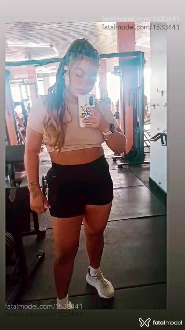 Acompanhante mulher morena (o) de olhos pretos - Aline Acompanhante mulher morena (o) de olhos pretos - Aline