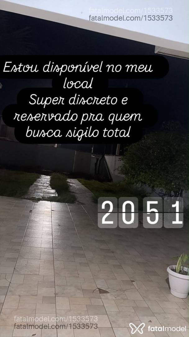 Acompanhante mulher loira (o) de olhos castanhos - Paola Oliveira