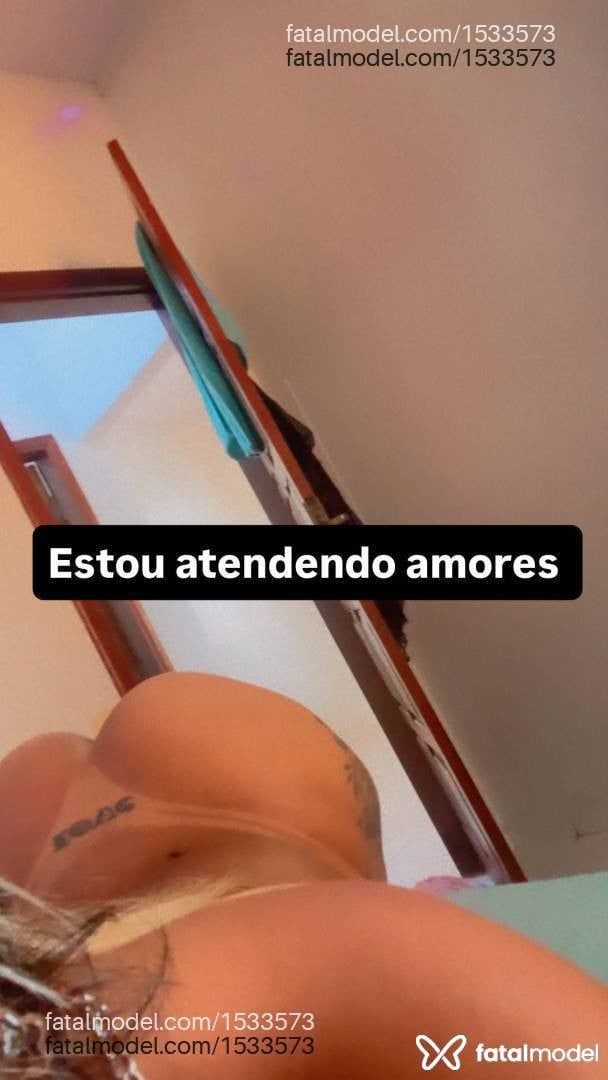 Acompanhante mulher loira (o) de olhos castanhos - Paola Oliveira