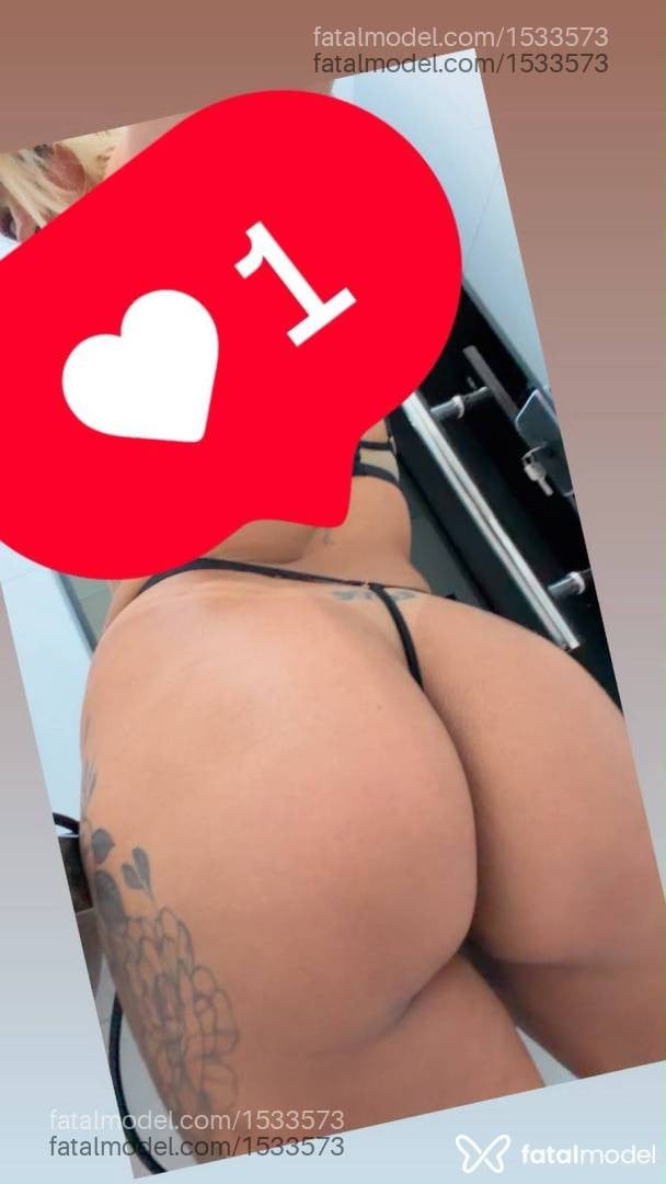 Acompanhante mulher loira (o) de olhos castanhos - Paola Oliveira