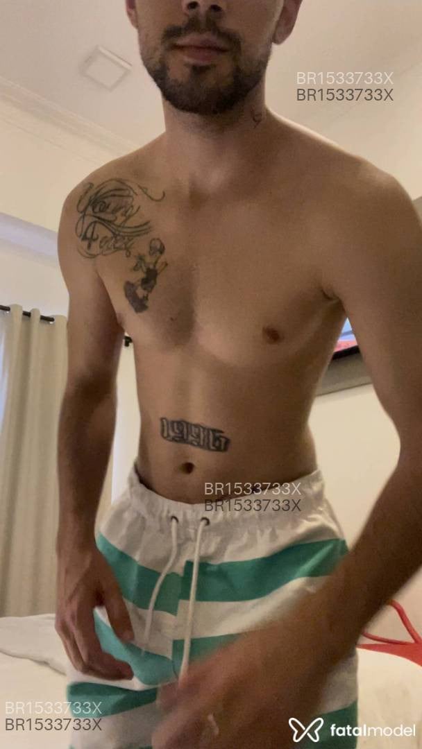 Acompanhante homem morena (o) de olhos castanhos - BoyMoreno