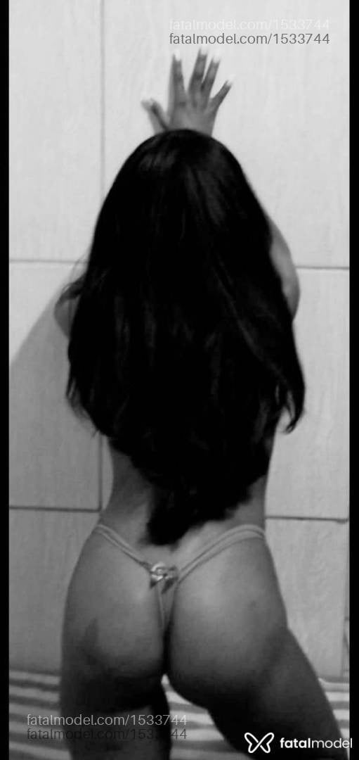 Acompanhante mulher com cabelo castanho de olhos castanhos em Itabirito Acompanhante mulher com cabelo castanho de olhos castanhos em Itabirito - Nina