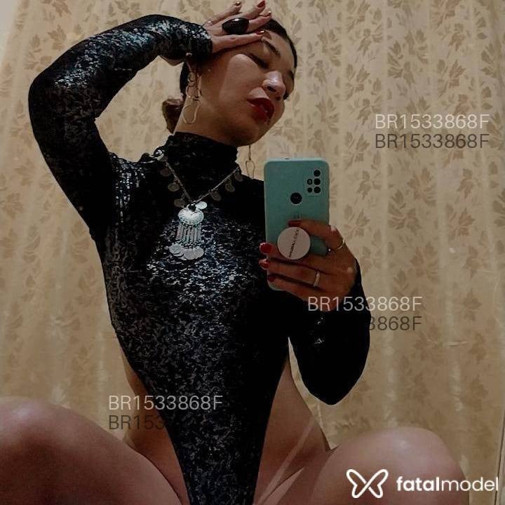 Acompanhante mulher com cabelo castanho de olhos castanhos em Ibiúna Acompanhante mulher com cabelo castanho de olhos castanhos em Ibiúna - Orum Night