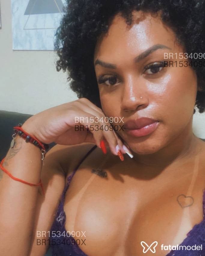 Acompanhante mulher trans morena (o) de olhos castanhos em Nova Iguaçu - Nega Black