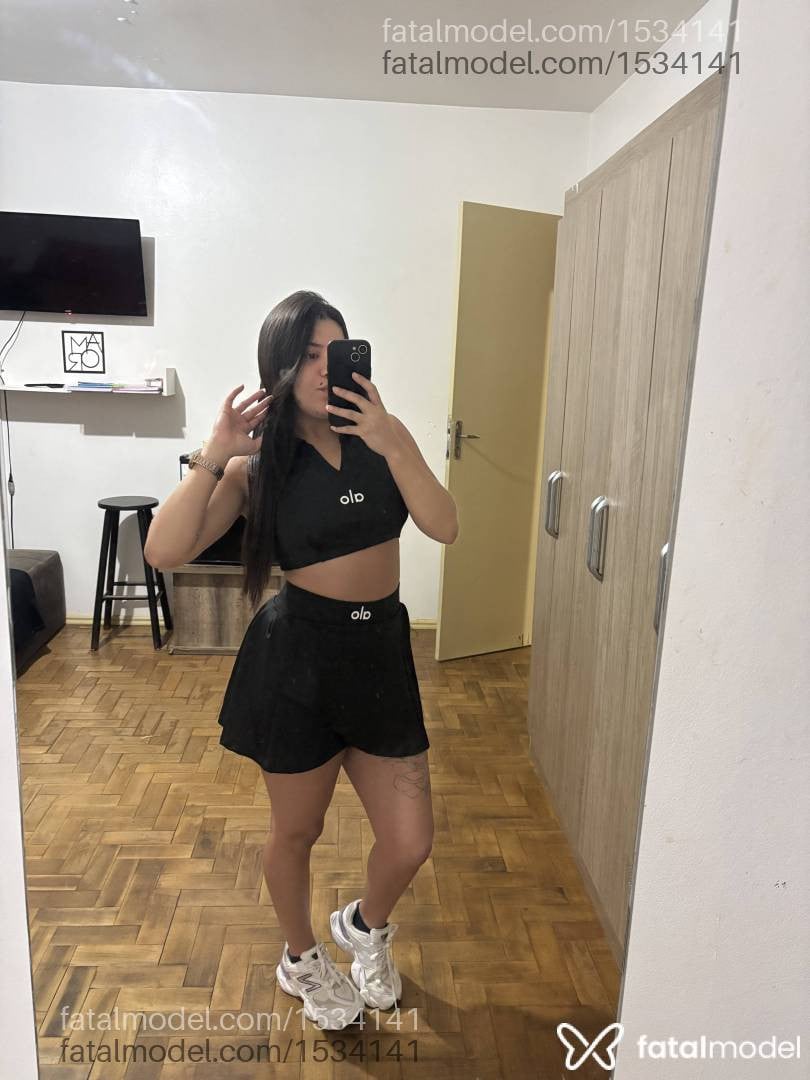 Acompanhante mulher morena (o) de olhos pretos em Passo Fundo - Jade Botelho