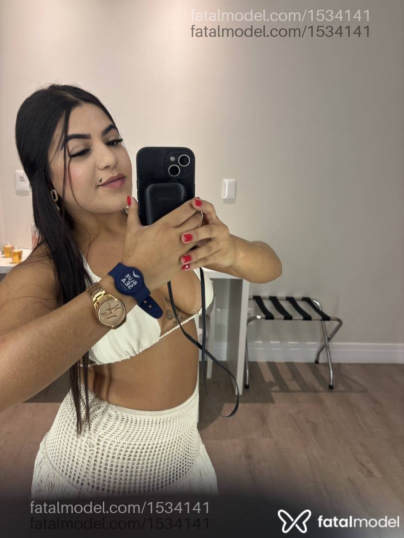 Acompanhante mulher morena (o) de olhos pretos em Passo Fundo - Jade Botelho