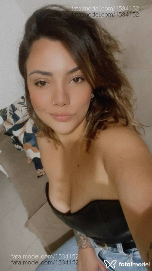 Acompanhante mulher loira (o) de olhos castanhos - Brunna Acompanhante mulher loira (o) de olhos castanhos - Brunna