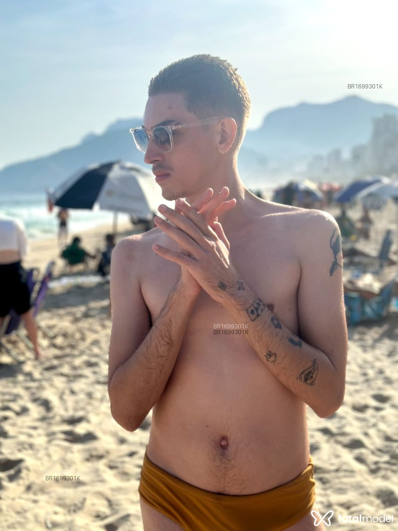 Acompanhante homem loira (o) de olhos verdes em São Paulo - Gabriel