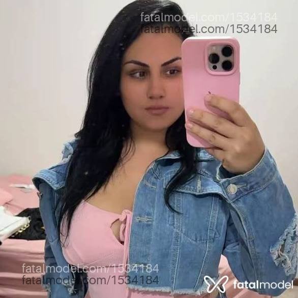 Acompanhante mulher com cabelo castanho de olhos mel - Ysabely soares