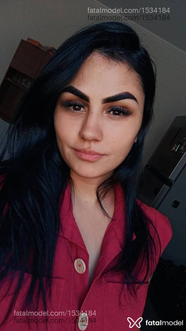 Acompanhante mulher com cabelo castanho de olhos mel - Ysabely soares