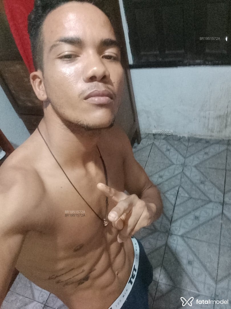 Acompanhante homem morena (o) de olhos pretos em Castanhal Acompanhante homem morena (o) de olhos pretos em Castanhal - Menorzinho
