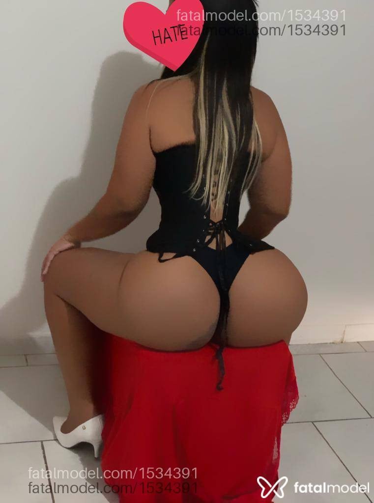 Acompanhante mulher loira (o) de olhos castanhos - Laura Benevides