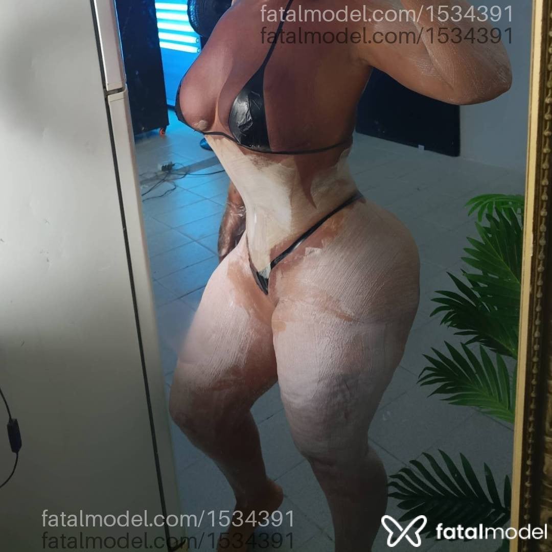 Acompanhante mulher loira (o) de olhos castanhos em Petrópolis - Laura Benevides