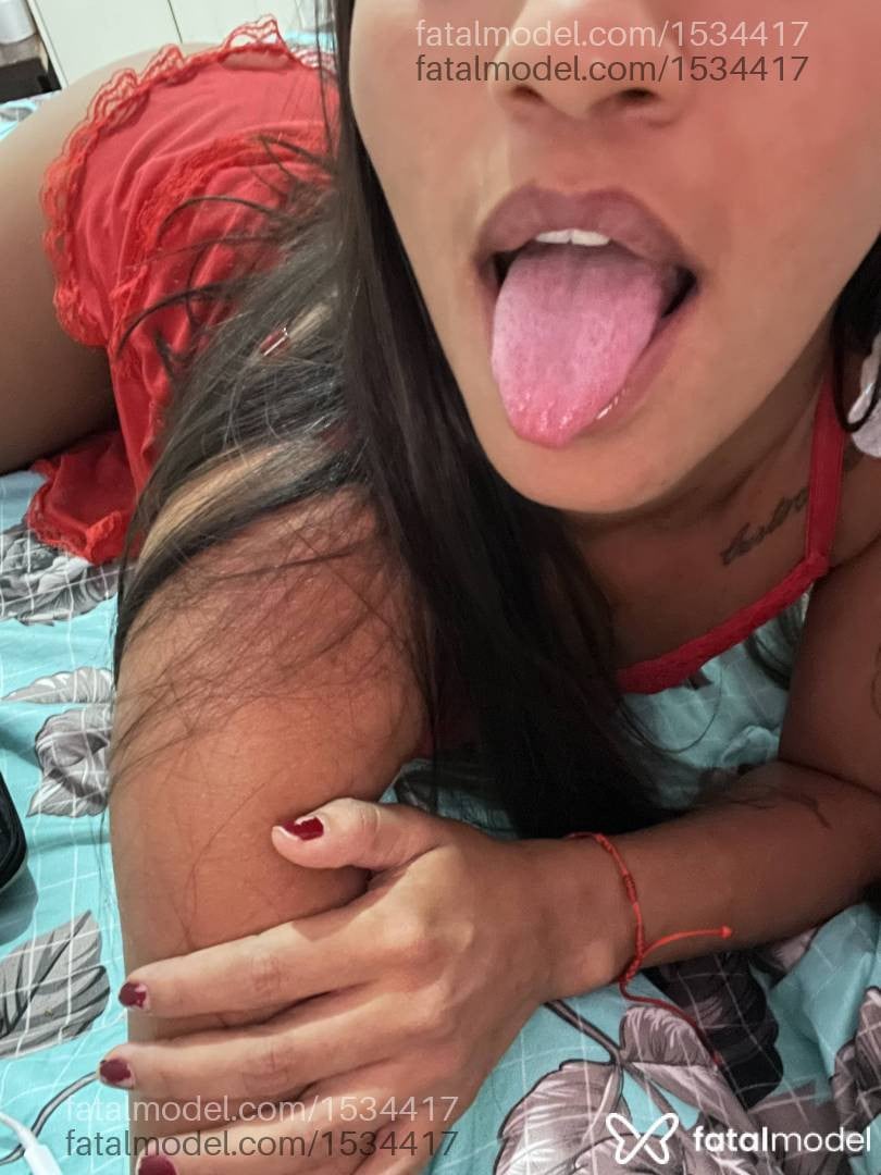 Acompanhante mulher com cabelo castanho de olhos pretos em Ribeirão Preto - Isaparaense