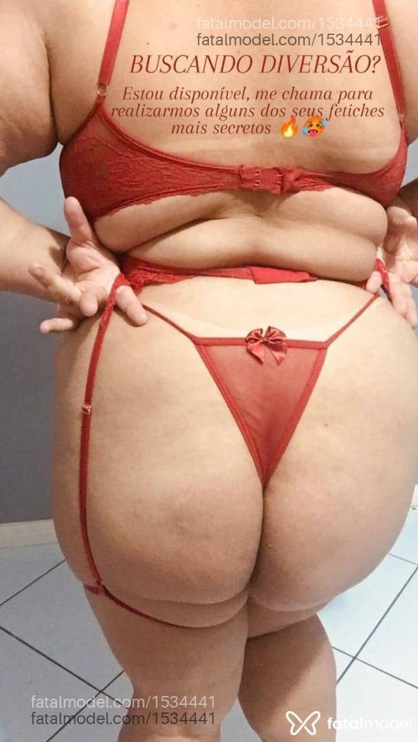 Acompanhante mulher com cabelo castanho de olhos castanhos - Maria Eduarda