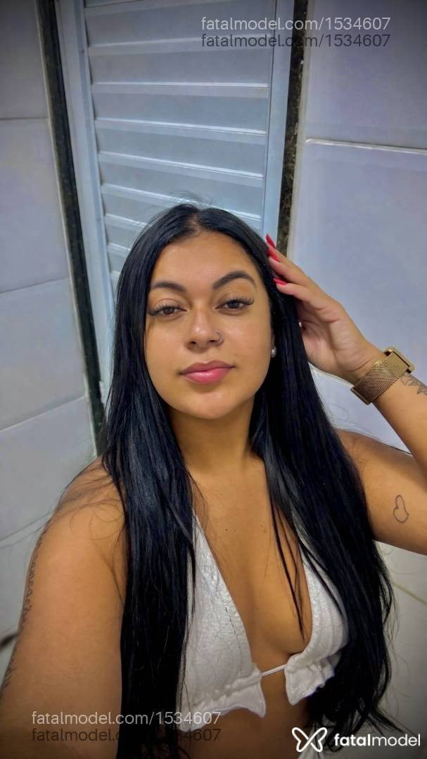 Acompanhante mulher morena (o) de olhos castanhos em Macaé - ágata Borges