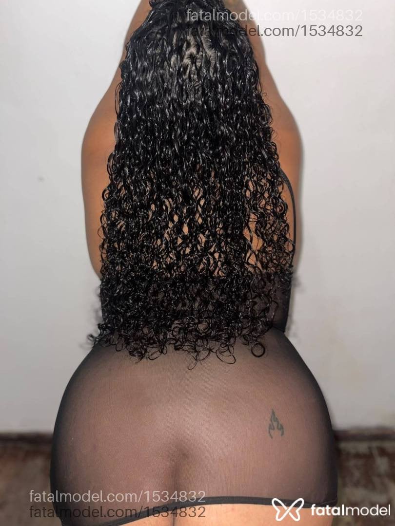 Acompanhante mulher morena (o) de olhos castanhos - Brenda
