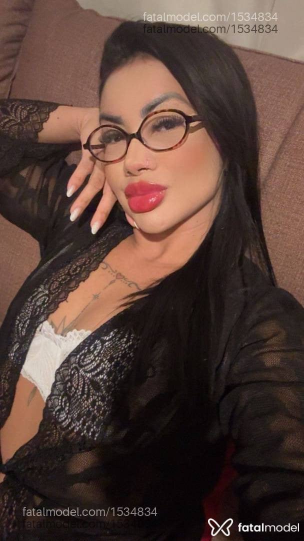 Acompanhante mulher morena (o) de olhos pretos - Bruninha Freitas