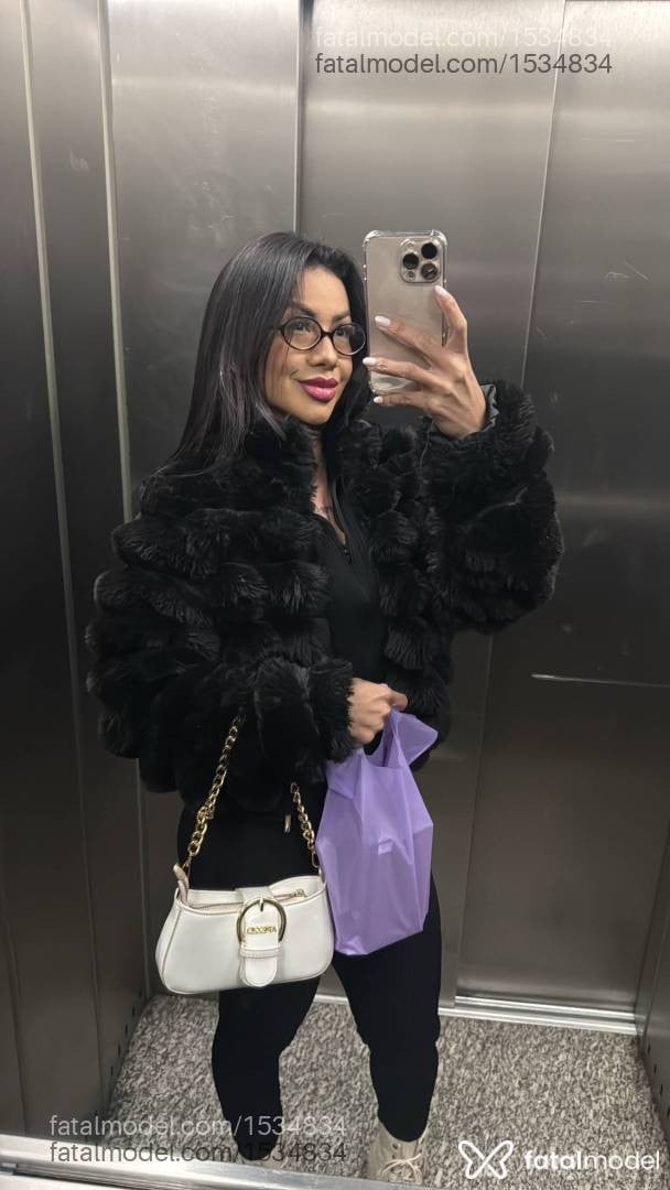Acompanhante mulher morena (o) de olhos pretos em São José - Bruninha Freitas