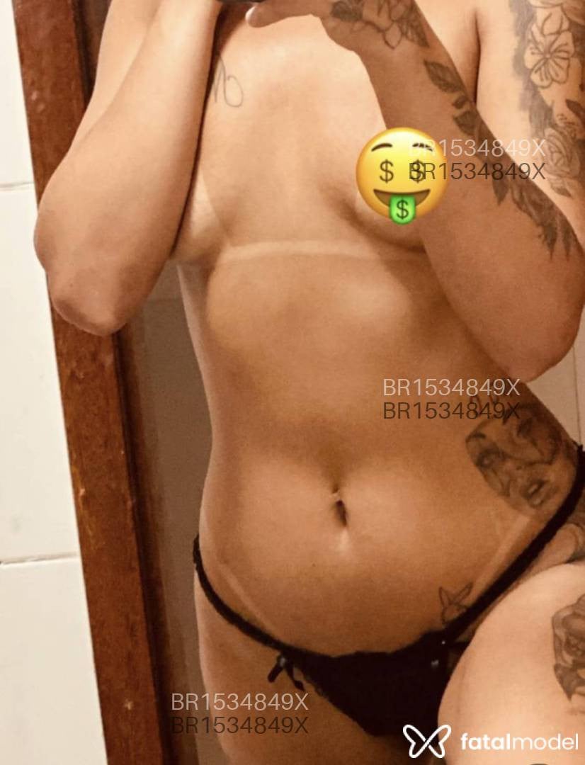 Acompanhante mulher com cabelo castanho de olhos castanhos em Nova Iguaçu - Júlia