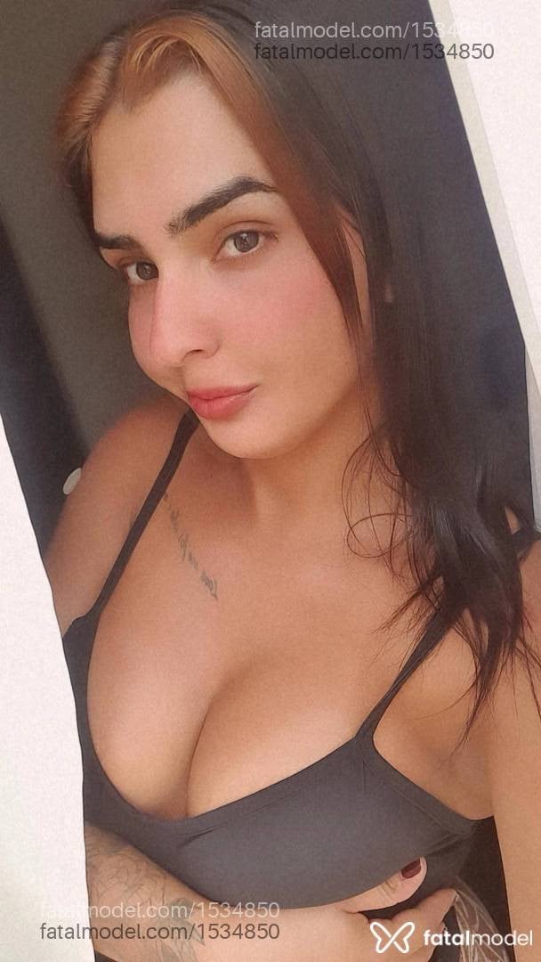 Acompanhante mulher trans morena (o) de olhos castanhos - Melissa
