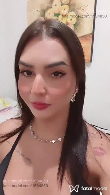 Acompanhante mulher trans morena (o) de olhos castanhos em Barretos - Melissa