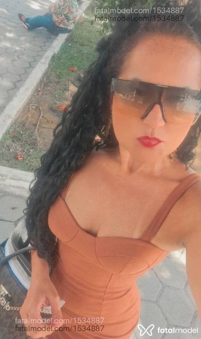 Acompanhante mulher morena (o) de olhos castanhos em Cachoeiro de Itapemirim - Kariny Champion