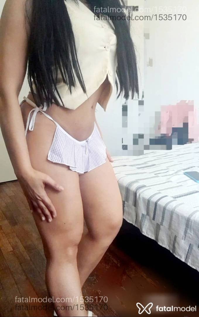 Acompanhante mulher morena (o) de olhos mel em Lavras - Larissa