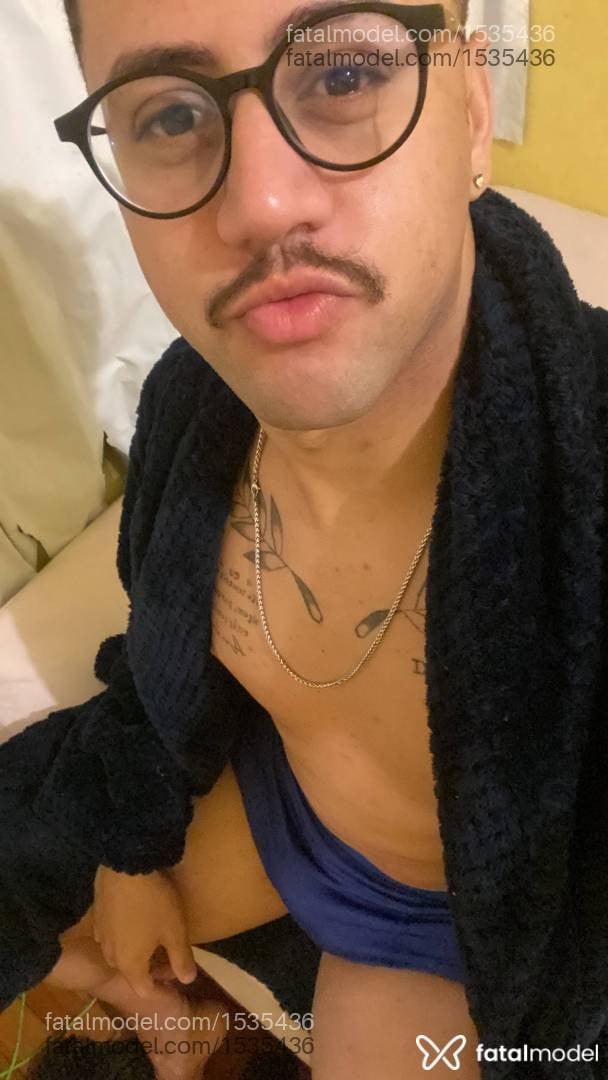 Acompanhante homem com cabelo castanho de olhos castanhos em Nova Friburgo - Cayo Toledo