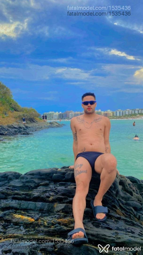 Acompanhante homem com cabelo castanho de olhos castanhos em Nova Friburgo - Cayo Toledo