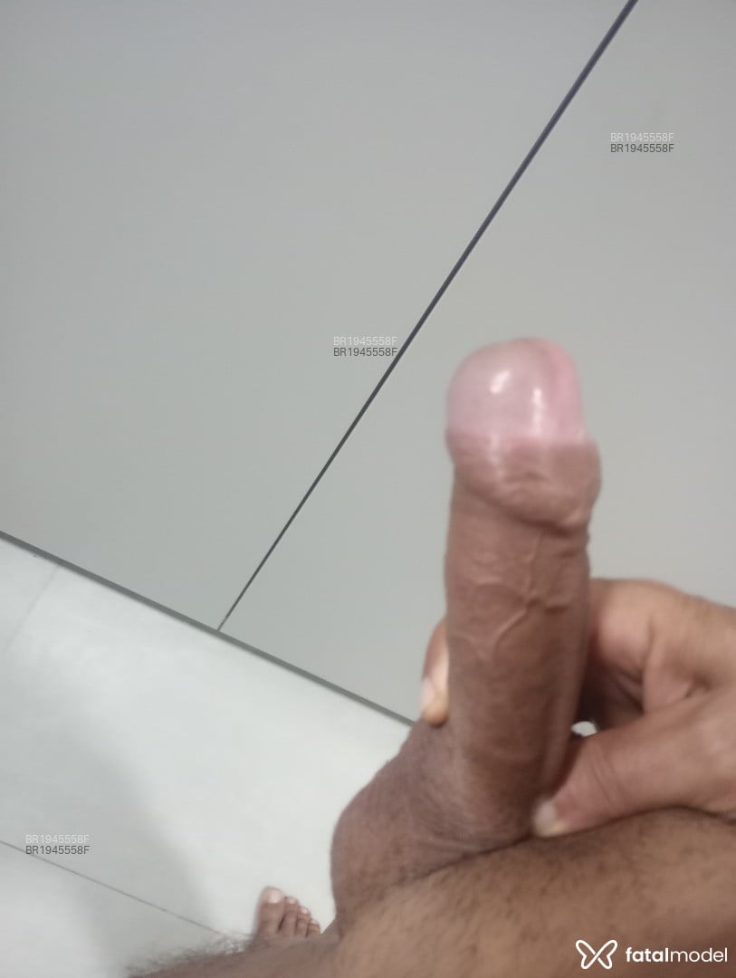 Acompanhante homem morena (o) de olhos castanhos em Itapema - Thiago Mansur