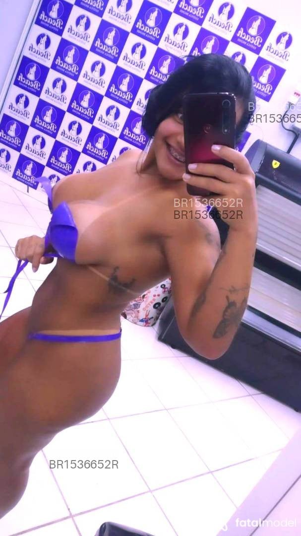 Acompanhante mulher morena (o) de olhos castanhos em Porto Alegre - Bêh