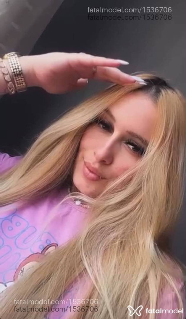 Acompanhante mulher loira (o) de olhos verdes - Bella sanchez