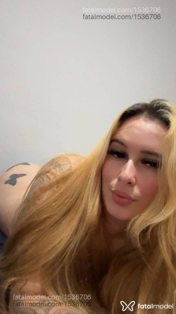 Acompanhante mulher loira (o) de olhos verdes - Bella sanchez