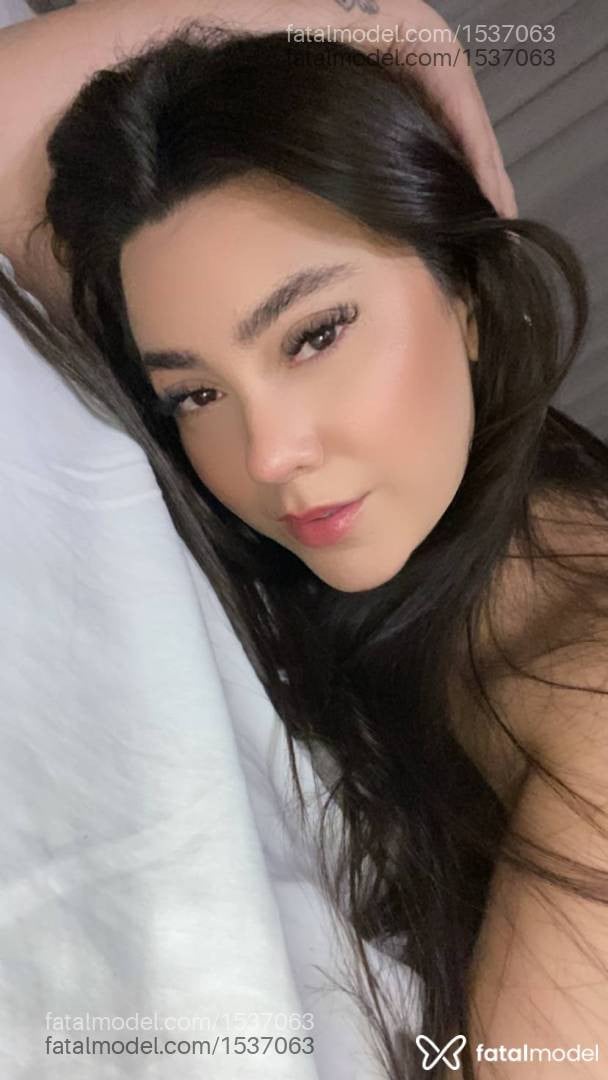 Acompanhante mulher morena (o) de olhos castanhos - Vick Sanchez