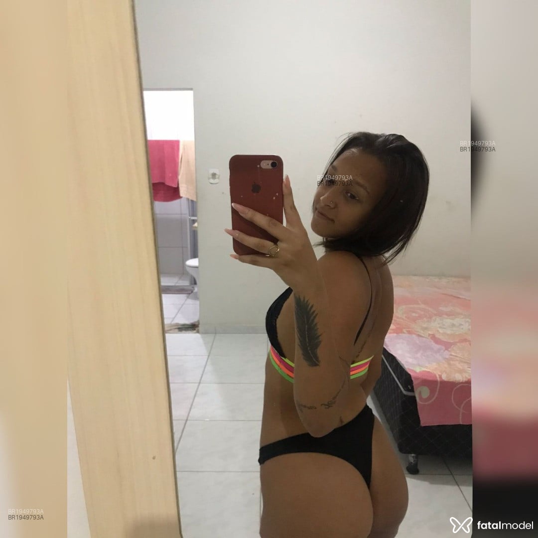 Acompanhante mulher ruiva (o) de olhos castanhos em São Mateus - Mel Alves