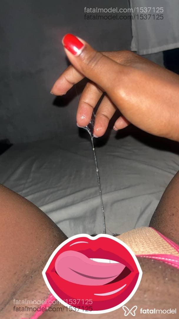 Acompanhante mulher morena (o) de olhos castanhos em Macaé - Rebecca