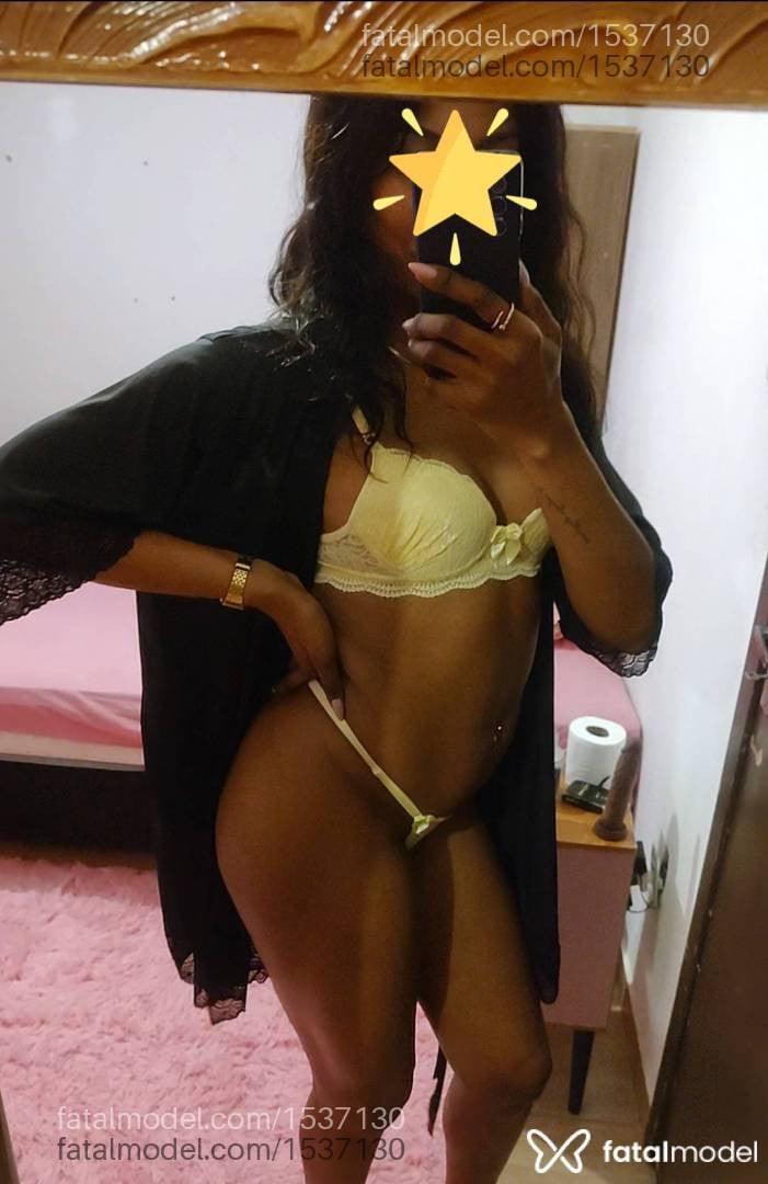 Acompanhante mulher morena (o) de olhos pretos - Sheron